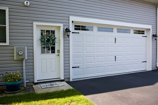 24/7 Emergency Garage Door Panel Replacement experts in Colonial Heights, VA